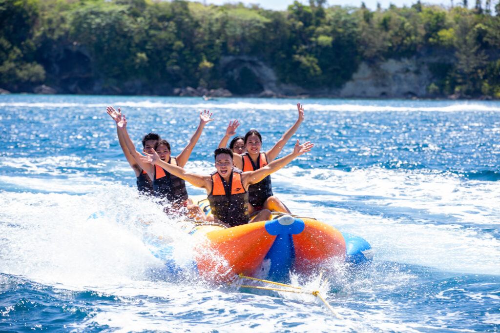 Banana Boat Ride in Boracay — photo 3
