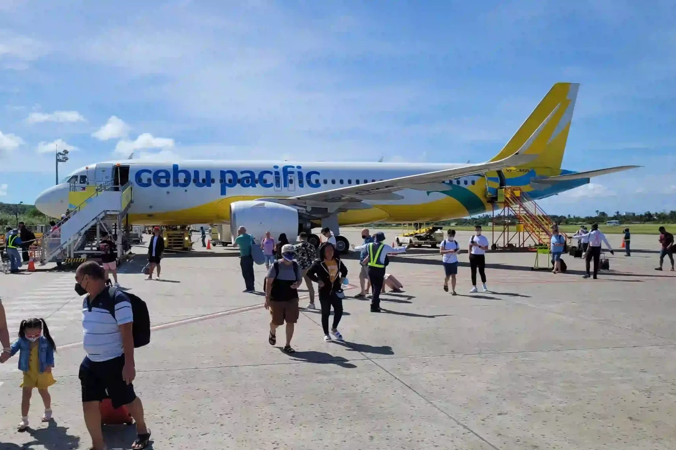 getting-off-the-plane-scaled-684740ec903a8